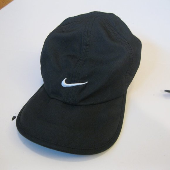 Nike Accessories - Nike Featherlight Dri-Fit hat - Black